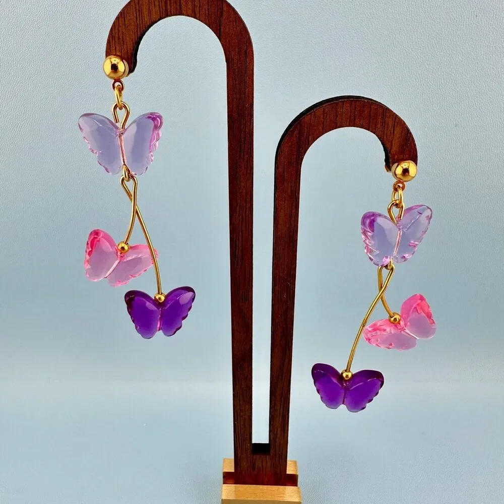 Vintage Butterfly Dangle Earrings Pink Purple Lucite Gold Tone Pierced Signed